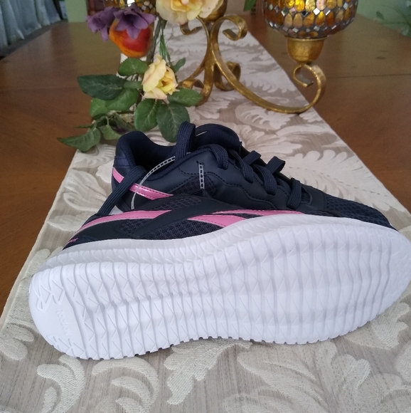 Reebok sneakers - Picture 3 of 6